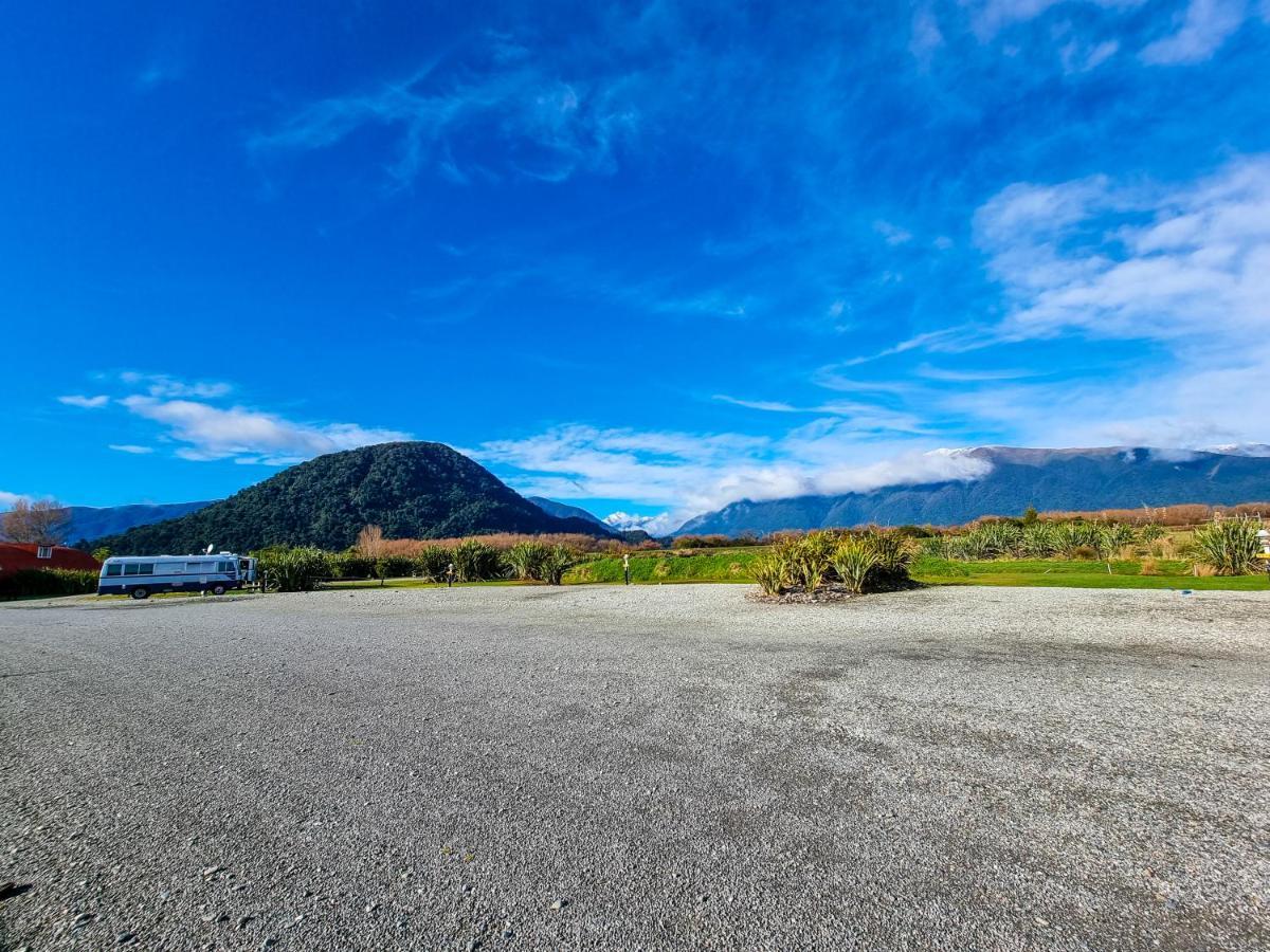Haast River Motels & Holiday Park Екстер'єр фото