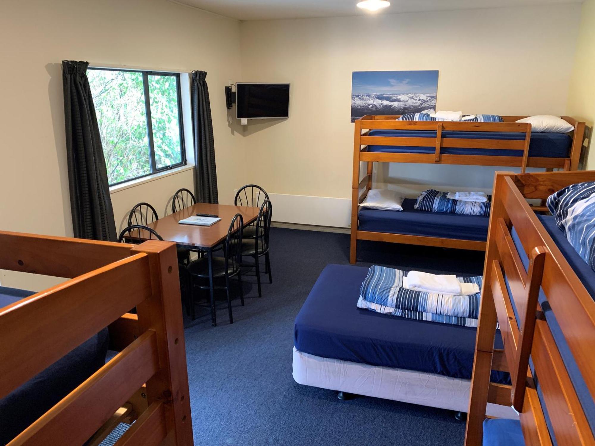 Haast River Motels & Holiday Park Екстер'єр фото