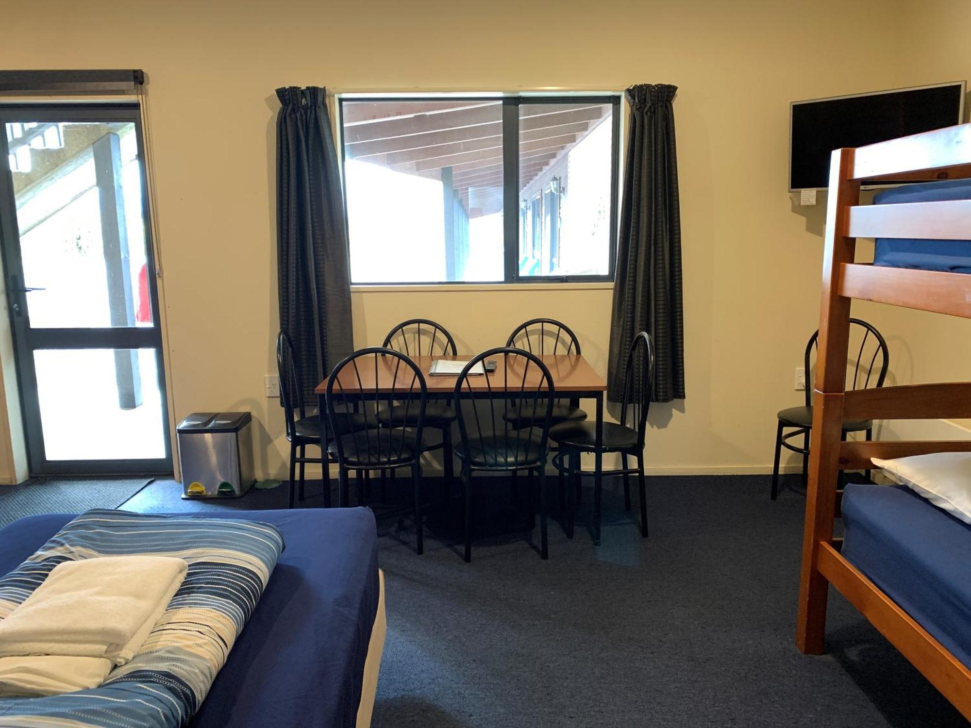 Haast River Motels & Holiday Park Екстер'єр фото
