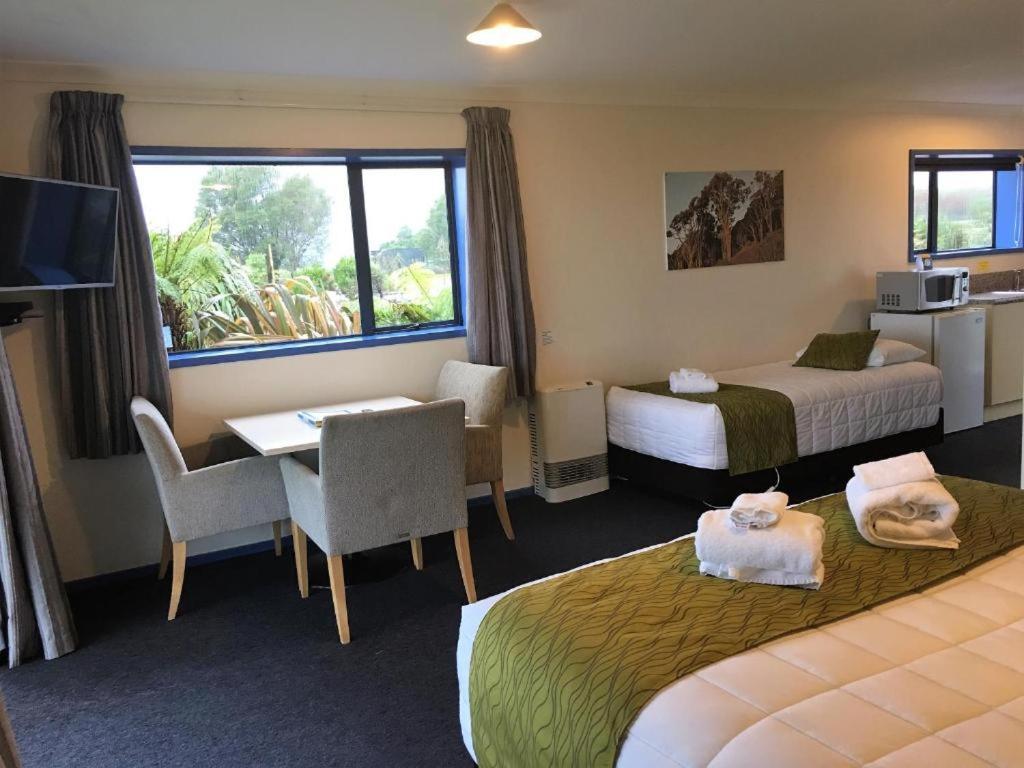 Haast River Motels & Holiday Park Екстер'єр фото