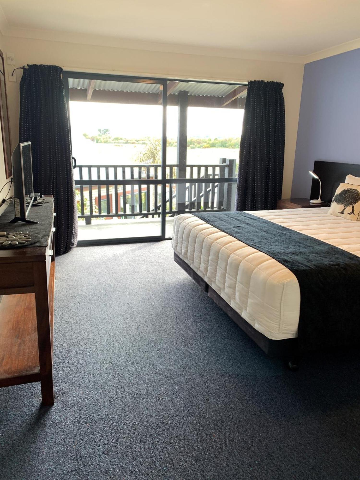 Haast River Motels & Holiday Park Екстер'єр фото