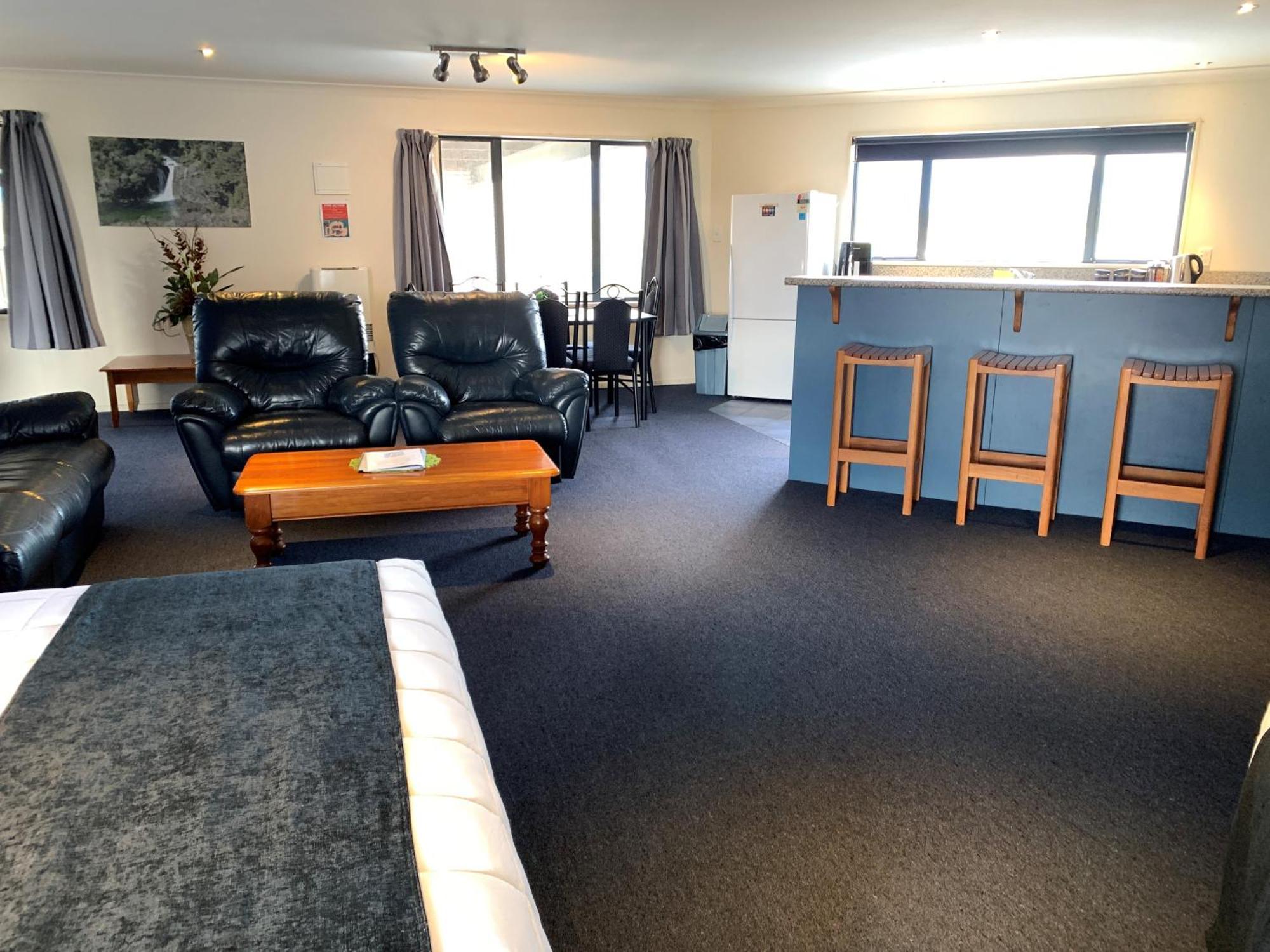 Haast River Motels & Holiday Park Екстер'єр фото