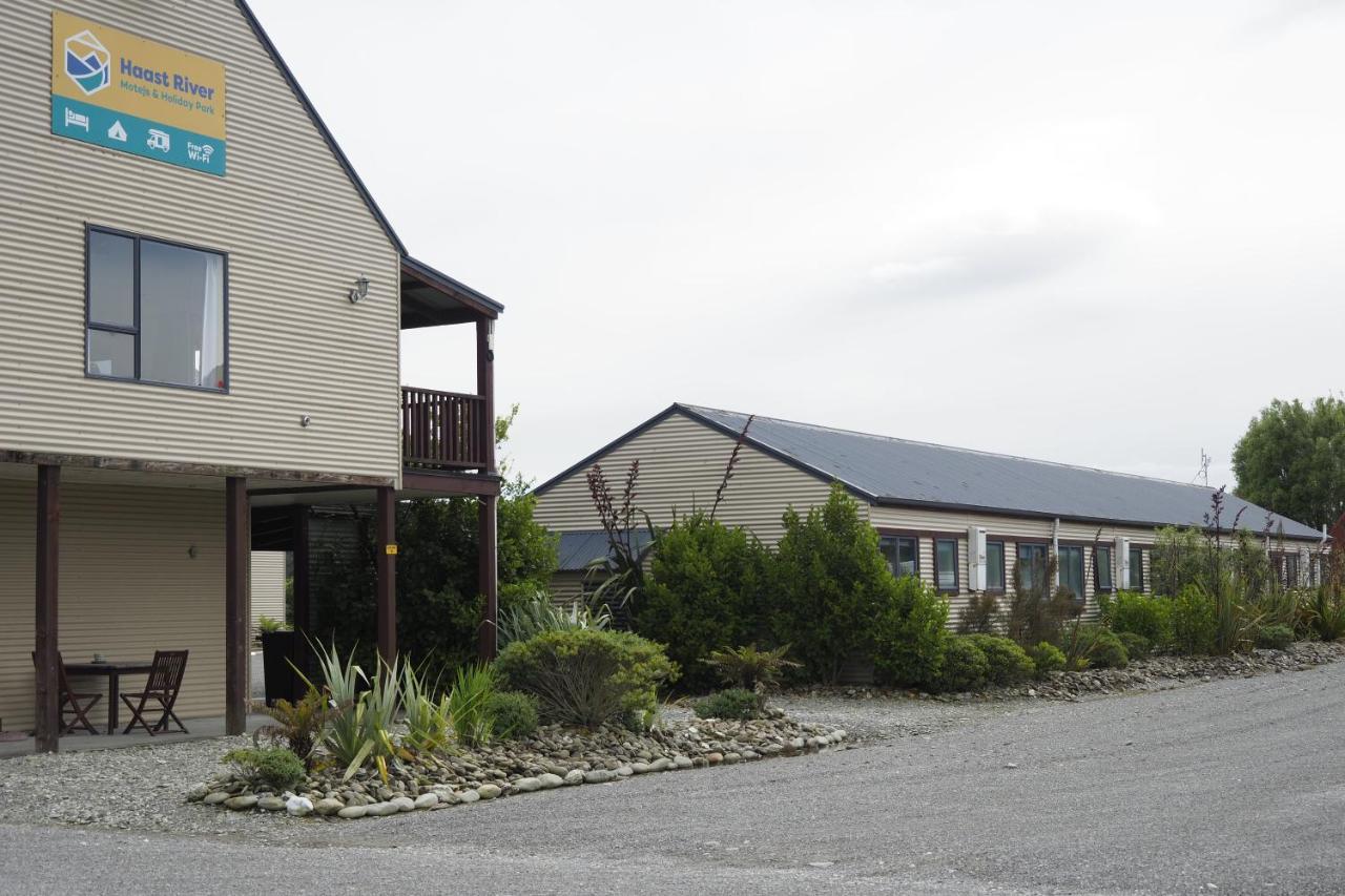 Haast River Motels & Holiday Park Екстер'єр фото